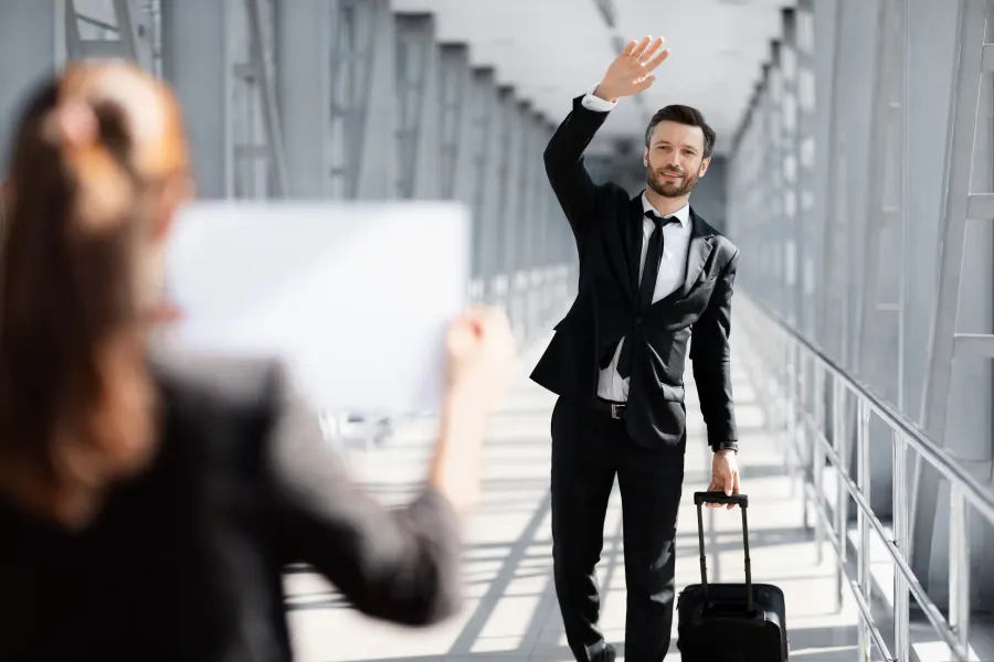 Dubai airport arrival transfer photo 1